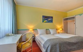 Elbotel Rostock By Centro
